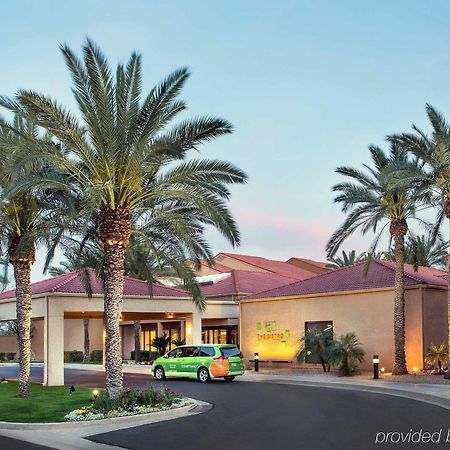 Courtyard By Marriott Phoenix Mesa Exterior photo
