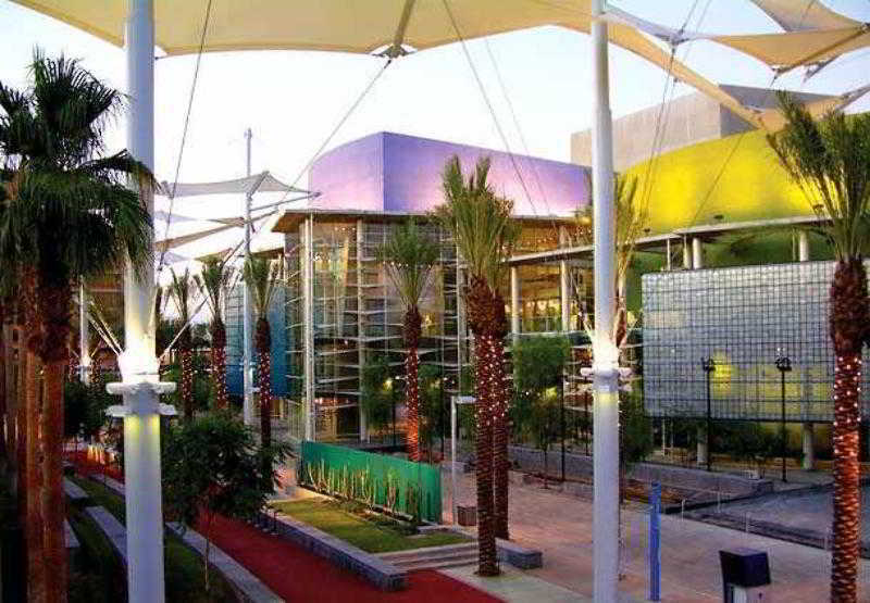 Courtyard By Marriott Phoenix Mesa Exterior photo
