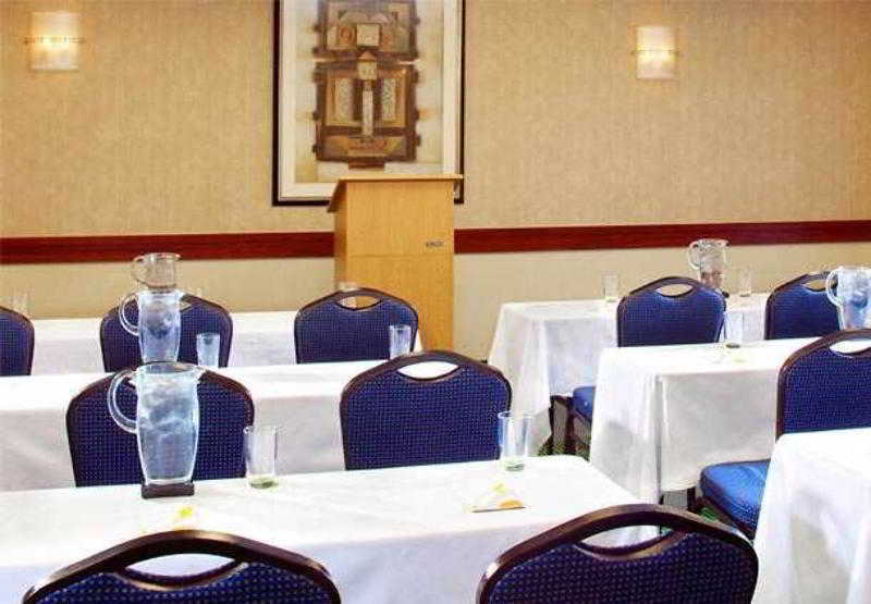 Courtyard By Marriott Phoenix Mesa Exterior photo