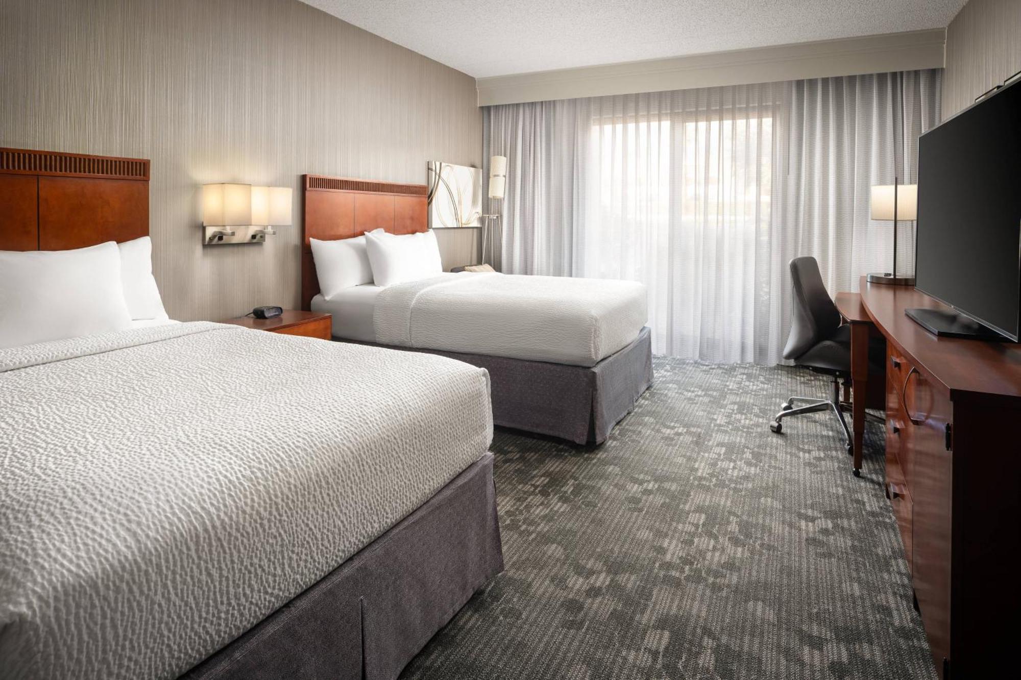 Courtyard By Marriott Phoenix Mesa Exterior photo