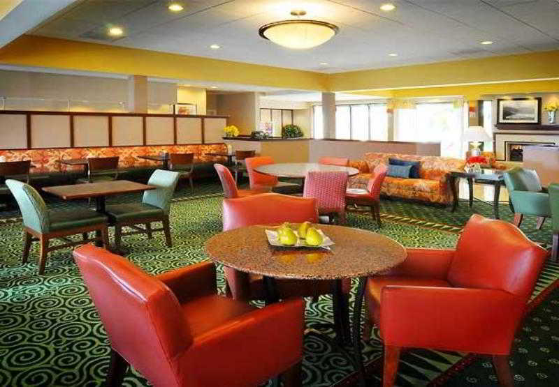 Courtyard By Marriott Phoenix Mesa Exterior photo